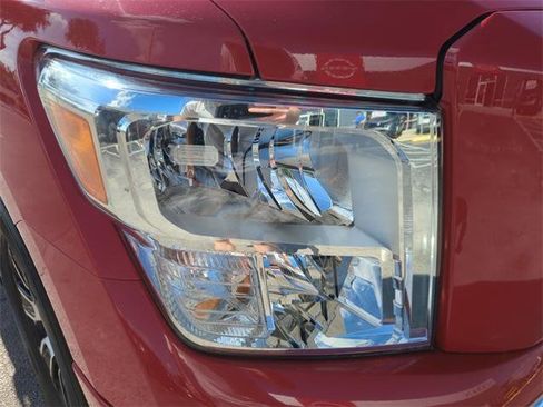 Certified 2021 Nissan Titan SV w/ SV Convenience Package image 13