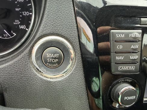 Used 2015 Nissan Rogue SL AWD/4WD image 15