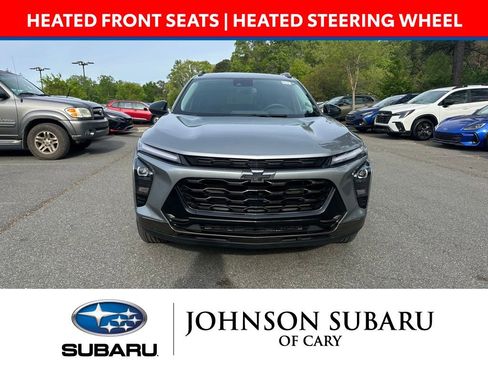 Used 2025 Chevrolet Trax ACTIV w/ Driver Confidence Package image 2