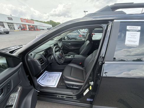 Used 2025 Nissan Rogue SV w/ Rock Creek Premium Package AWD/4WD image 11