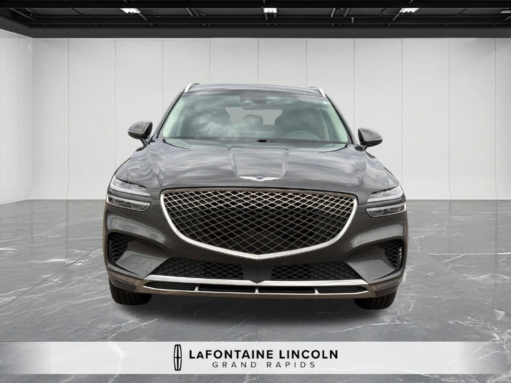 Used 2025 Genesis GV70 2.5T AWD/4WD image 8