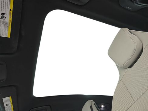 Used 2020 Porsche Taycan 4S image 28