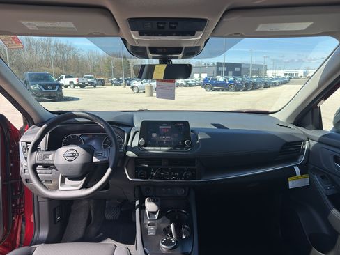New 2026 Nissan Rogue SV AWD/4WD image 28