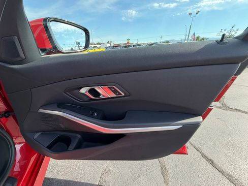 Used 2019 BMW 330i Sedan w/ Convenience Package RWD image 14