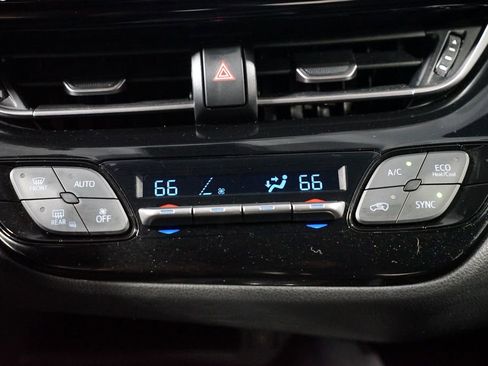 Used 2018 Toyota C-HR XLE image 19