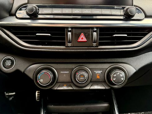 Used 2021 Kia Forte GT-Line image 18