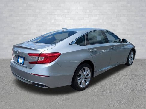 Used 2018 Honda Accord LX image 5