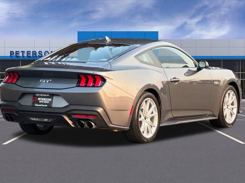 Used 2025 Ford Mustang GT Premium RWD image 4
