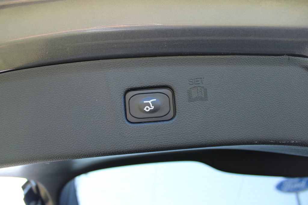 Certified 2023 Ford Edge ST-Line AWD/4WD image 15