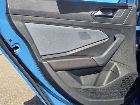New 2026 Volkswagen Jetta SE FWD image 38