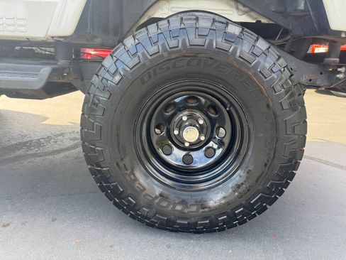 Used 1999 Jeep Wrangler Sahara AWD/4WD image 15