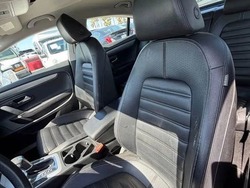 Used 2011 Volkswagen CC Sport FWD image 8