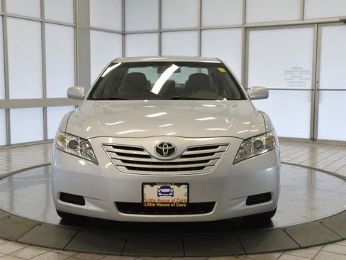 Used 2007 Toyota Camry LE image 2