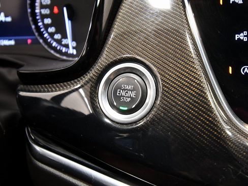 Used 2023 Cadillac XT6 Sport image 27