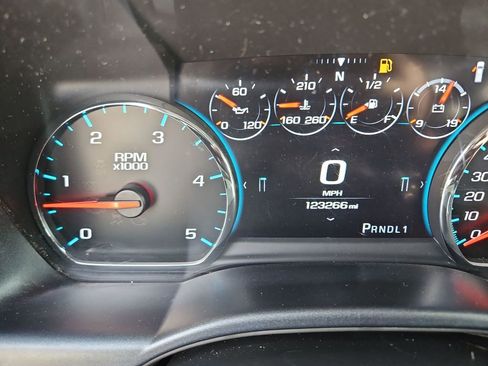 Used 2018 GMC Sierra 2500 Denali w/ Duramax Plus Package AWD/4WD image 16