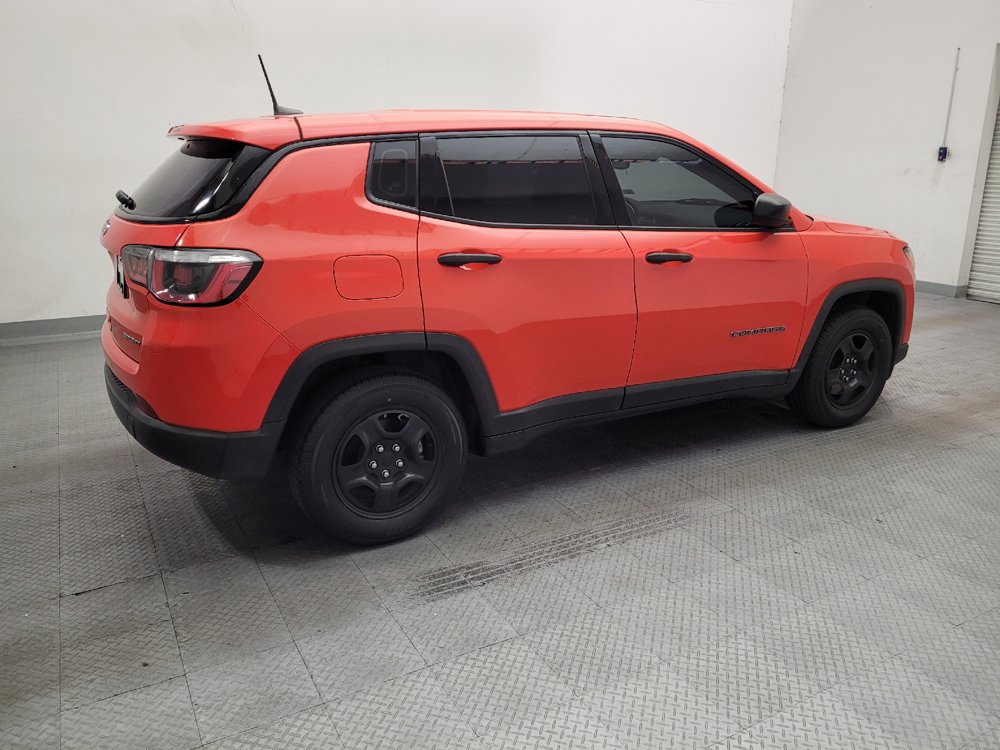 Used 2018 Jeep Compass Sport w/ Tech Group FWD image 10