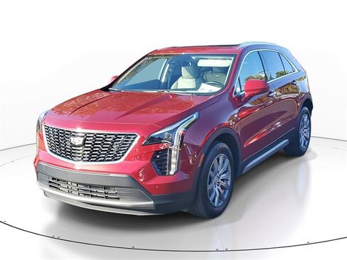 Used 2019 Cadillac XT4 Premium Luxury w/ Cold Weather Package image 2