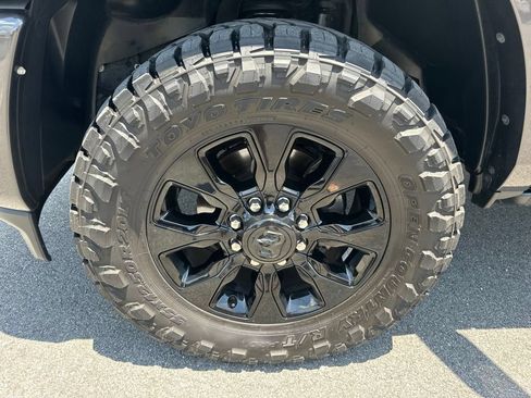 Used 2024 RAM 2500 Limited AWD/4WD image 11