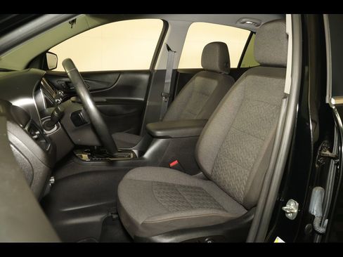 Used 2024 Chevrolet Equinox LT image 18