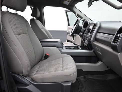 Used 2022 Ford F350 XLT w/ XLT Premium Package image 27