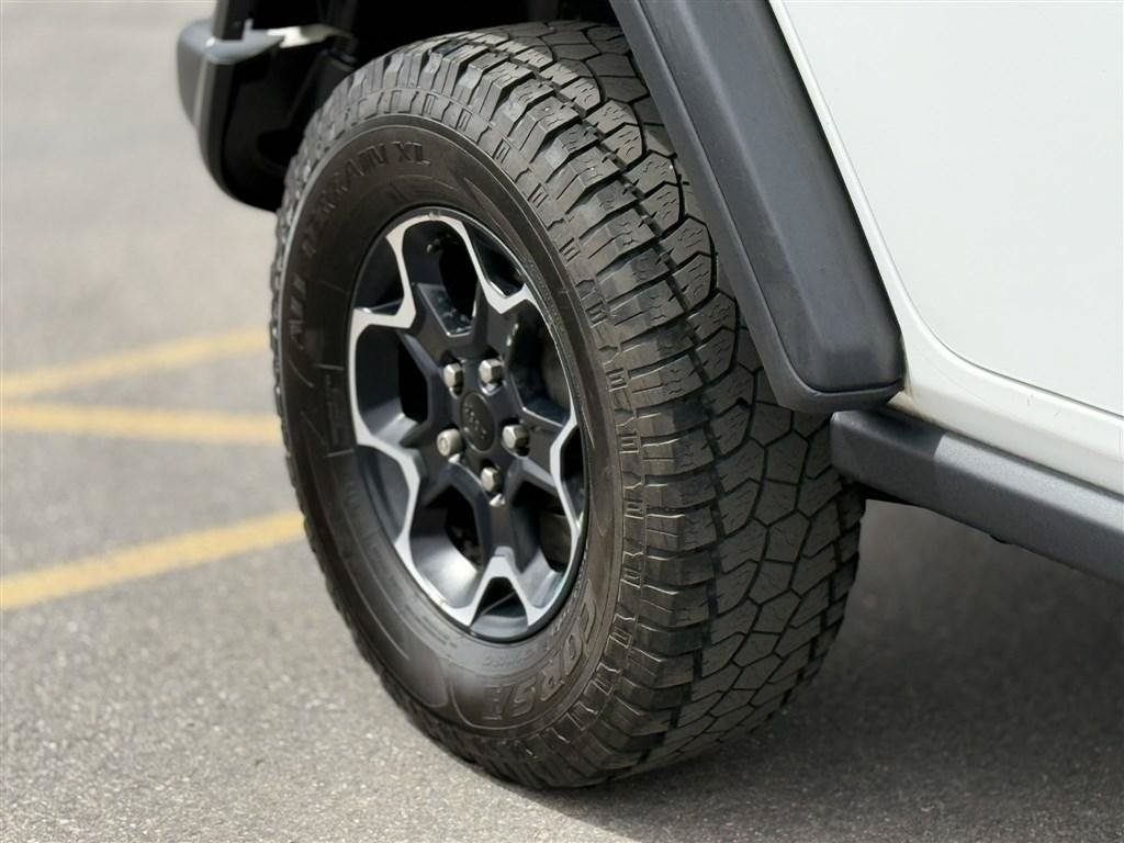 Used 2023 Jeep Wrangler Unlimited Rubicon 4xe w/ Cold Weather Group AWD/4WD image 9