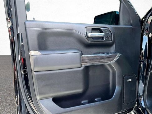 Used 2020 Chevrolet Silverado 1500 LTZ w/ LTZ Premium Package image 20