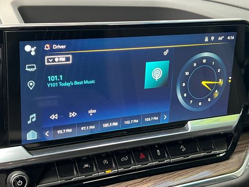 Used 2024 Chevrolet Silverado 1500 RST w/ Z71 Off-Road Package image 17