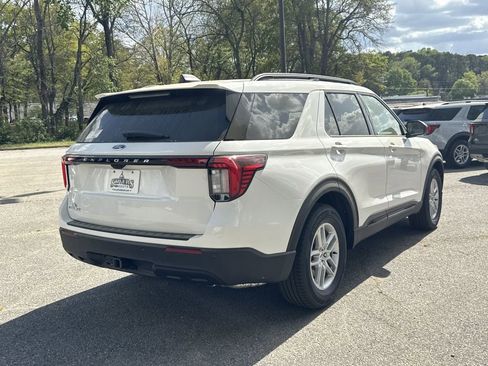New 2026 Ford Explorer Active image 7