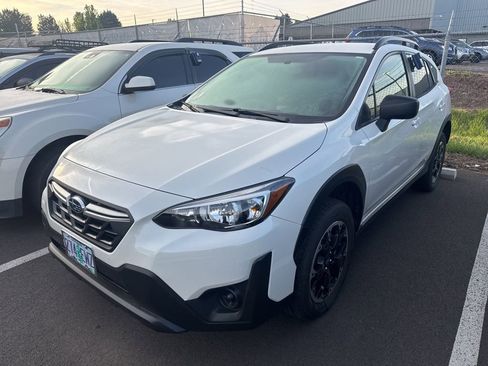 Used 2023 Subaru Crosstrek 2.0i image 1