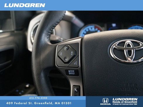 Used 2017 Toyota Tacoma 4x4 Double Cab image 16