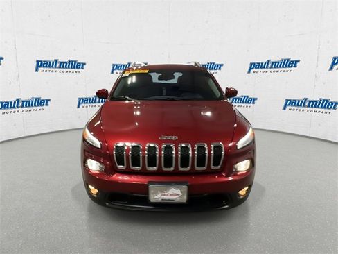 Used 2016 Jeep Cherokee Latitude image 3