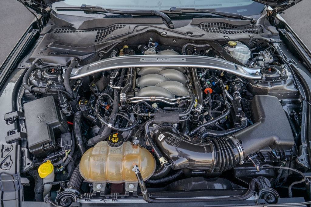 Used 2019 Ford Mustang GT Premium w/ GT Performance Package RWD image 12