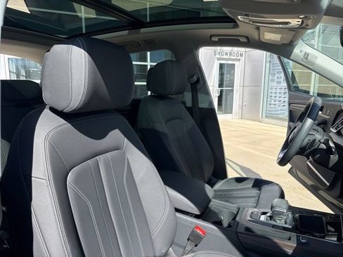 Used 2023 Audi Q5 2.0T Premium Plus w/ Premium Plus Package AWD/4WD image 35