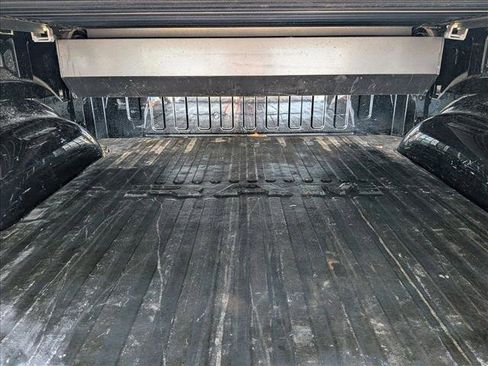 Used 2023 RAM 1500 Laramie AWD/4WD image 6