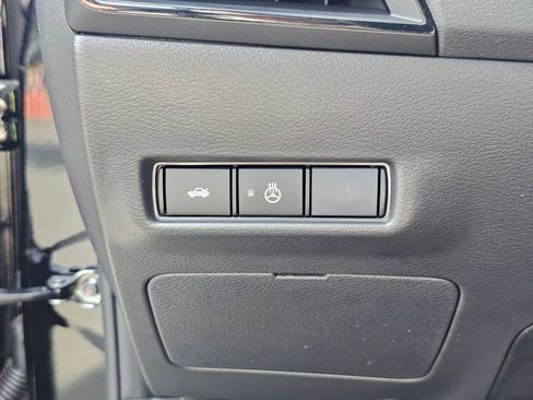 New 2026 Nissan Sentra SV w/ SV Convenience Package FWD image 30