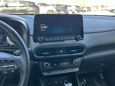 Used 2023 Hyundai Kona Limited AWD/4WD image 35