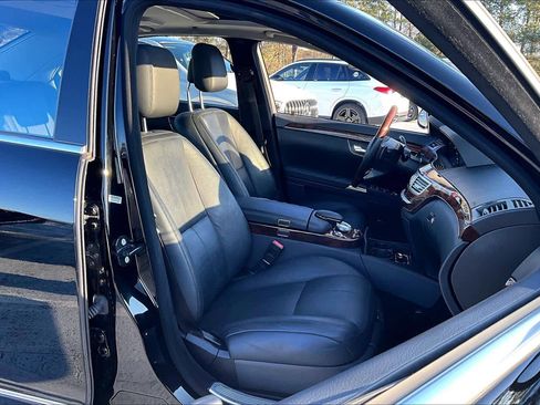 Used 2009 Mercedes-Benz S 550 image 9