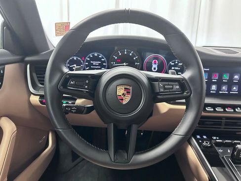 Used 2024 Porsche 911 Carrera RWD image 12