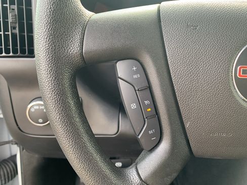 Used 2025 GMC Savana 2500 w/ Driver Convenience Package RWD image 18