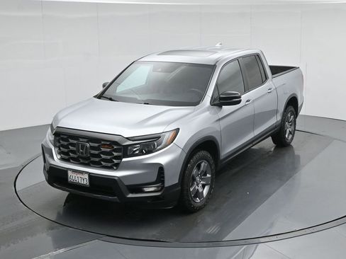 Used 2024 Honda Ridgeline TrailSport image 43