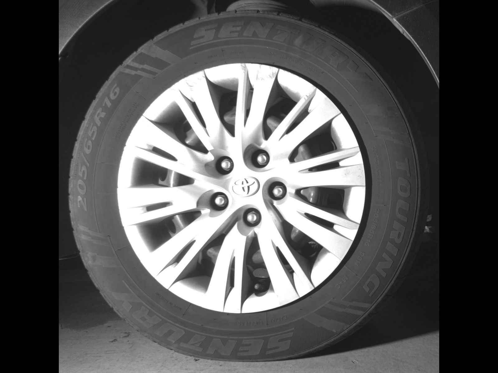 Used 2012 Toyota Camry FWD image 9