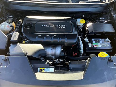 Used 2017 Jeep Cherokee Sport FWD image 31