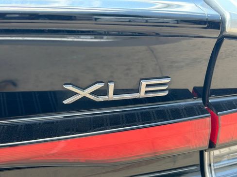 Certified 2024 Toyota Prius XLE FWD image 14