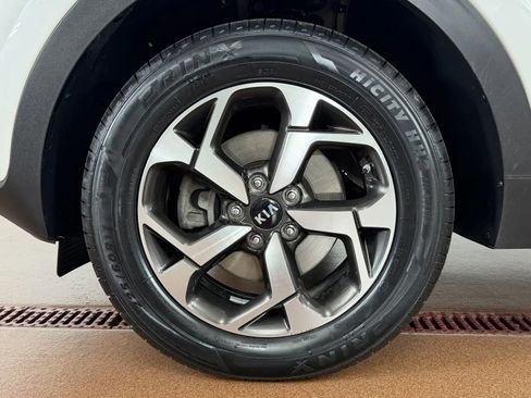 Used 2021 Kia Sportage LX AWD/4WD image 8