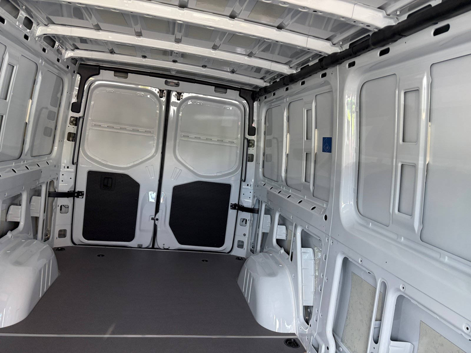 New 2025 Mercedes-Benz Sprinter 2500 image 17