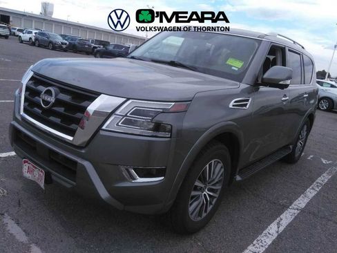 Used 2024 Nissan Armada SL w/ Captain's Chairs Package image 6