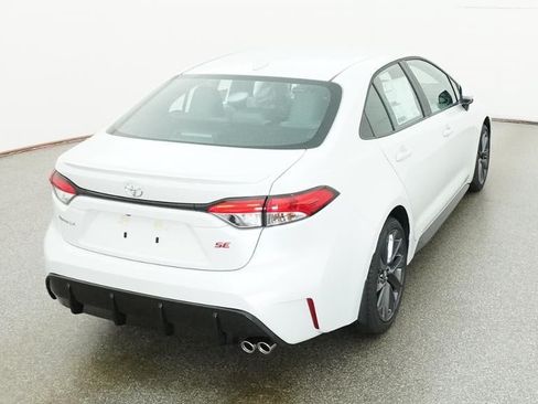 New 2026 Toyota Corolla SE FWD image 8