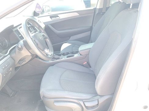 Used 2018 Hyundai Sonata SE FWD image 21