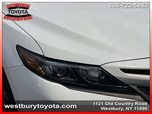 Used 2023 Toyota Camry SE AWD/4WD image 12