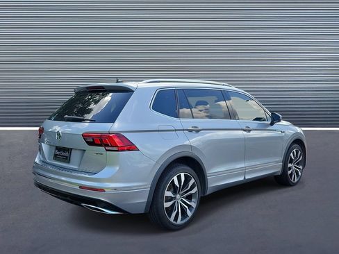Used 2020 Volkswagen Tiguan SEL Premium R-Line w/ 3rd Row Seat Package AWD/4WD image 3